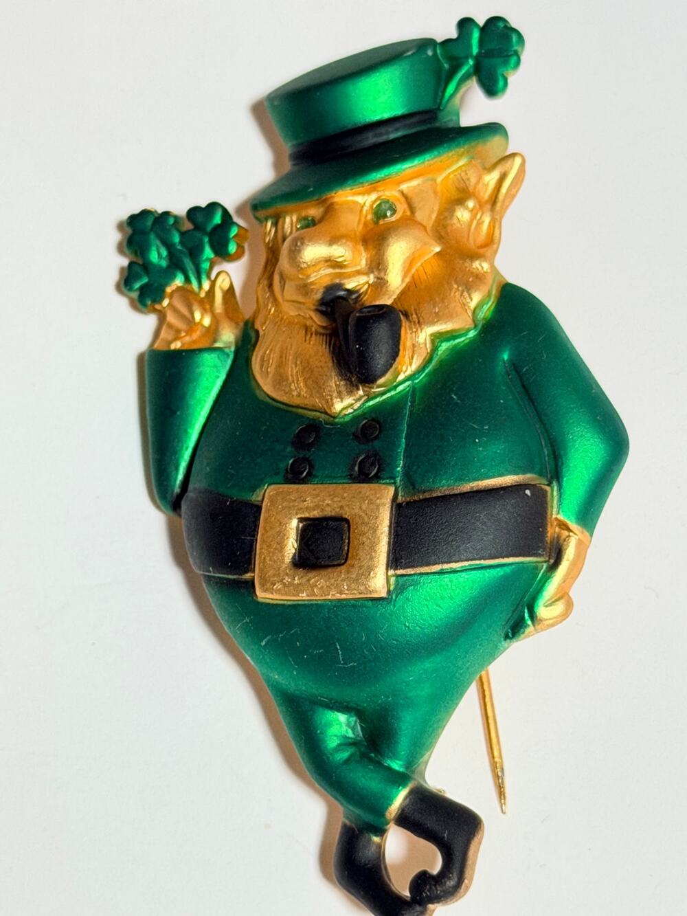 Whimsical Vintage Leprechaun Pin With Hat - Pipe-Clover Bouquet Signed CAJC